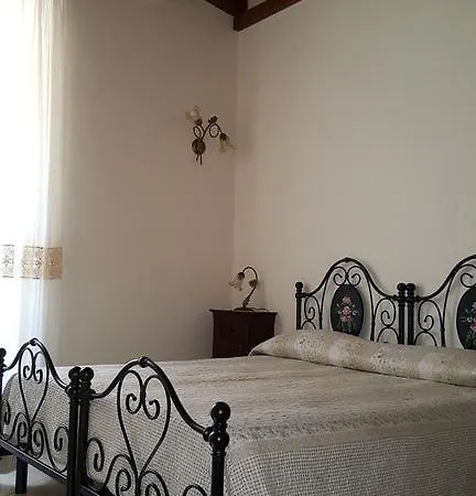 Palazzo Corcioli 住宿加早餐酒店