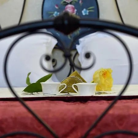 Palazzo Corcioli Bed & Breakfast 3*