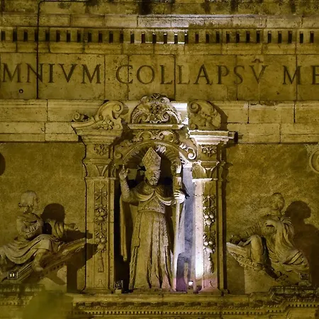 Palazzo Corcioli 3*